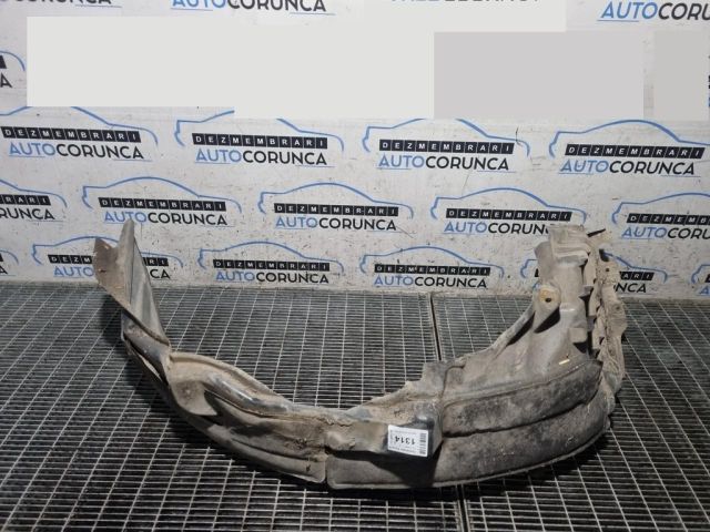 bontott MITSUBISHI OUTLANDER Jobb első Dobbetét (Kerékjárati, Műanyag)