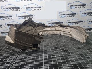 bontott MITSUBISHI OUTLANDER Jobb első Dobbetét (Kerékjárati, Műanyag)