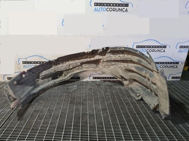 bontott MITSUBISHI OUTLANDER Jobb első Dobbetét (Kerékjárati, Műanyag)