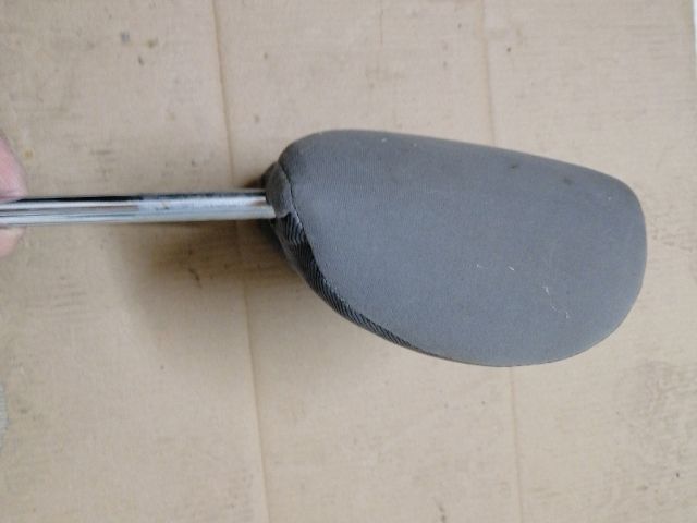 bontott MITSUBISHI OUTLANDER Jobb első Fejtámla