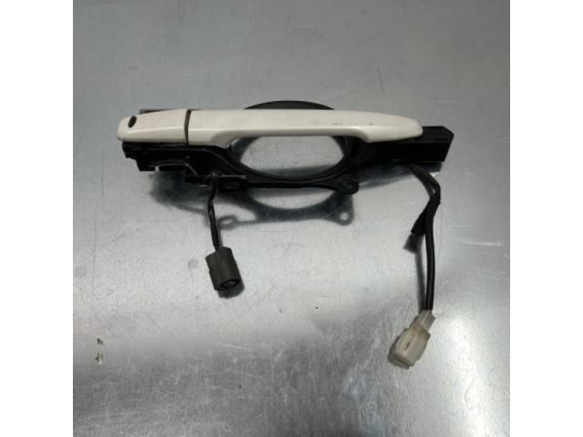 bontott MITSUBISHI OUTLANDER Jobb első Külső Kilincs