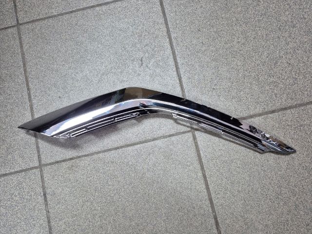 bontott MITSUBISHI OUTLANDER Jobb első Lökhárító Díszléc