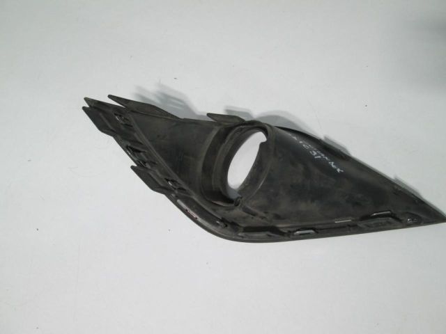 bontott MITSUBISHI OUTLANDER Jobb első Lökhárító Vakborítás