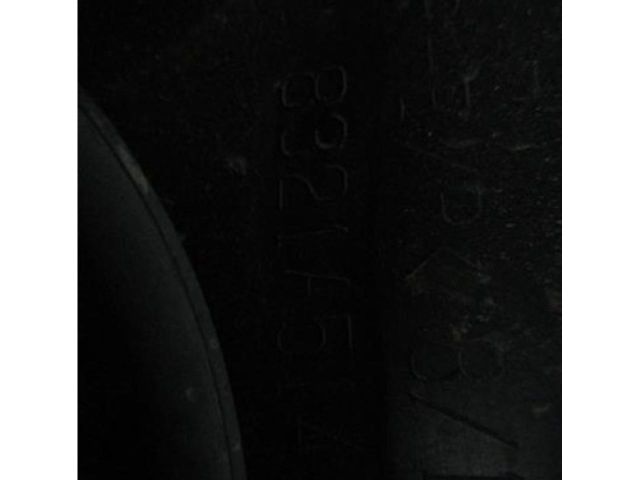 bontott MITSUBISHI OUTLANDER Jobb első Lökhárító Vakborítás