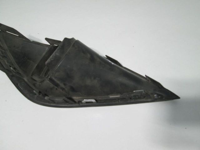 bontott MITSUBISHI OUTLANDER Jobb első Lökhárító Vakborítás