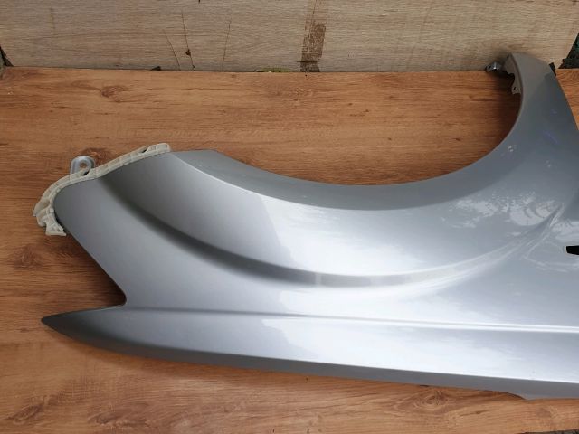 bontott MITSUBISHI OUTLANDER Jobb első Sárvédő