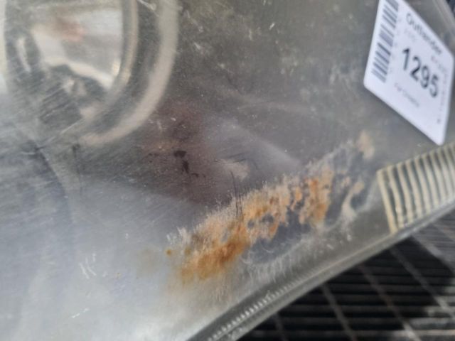 bontott MITSUBISHI OUTLANDER Jobb Fényszóró