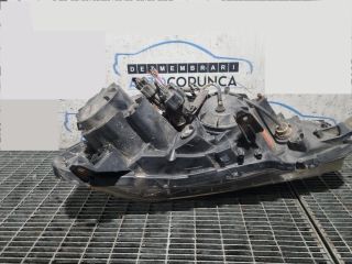 bontott MITSUBISHI OUTLANDER Jobb Fényszóró