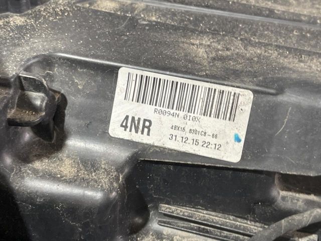 bontott MITSUBISHI OUTLANDER Jobb Fényszóró