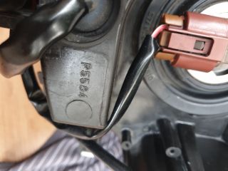 bontott MITSUBISHI OUTLANDER Jobb Fényszóró