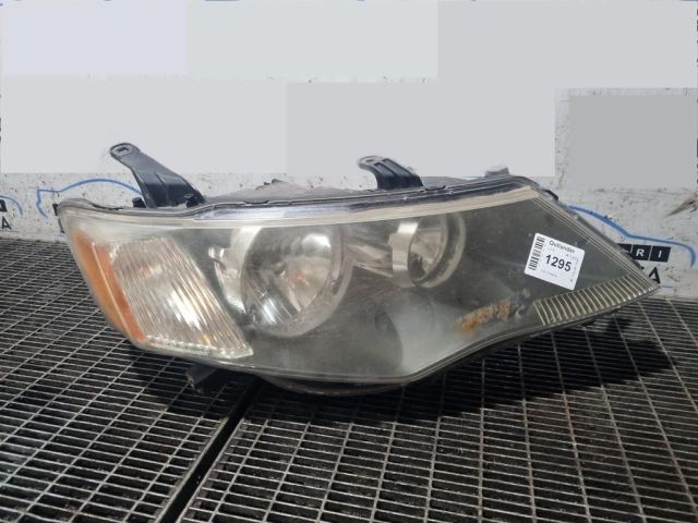 bontott MITSUBISHI OUTLANDER Jobb Fényszóró