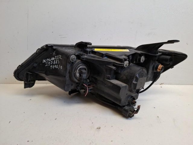 bontott MITSUBISHI OUTLANDER Jobb Fényszóró