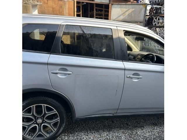 bontott MITSUBISHI OUTLANDER Jobb hátsó Ajtó (Üres lemez)