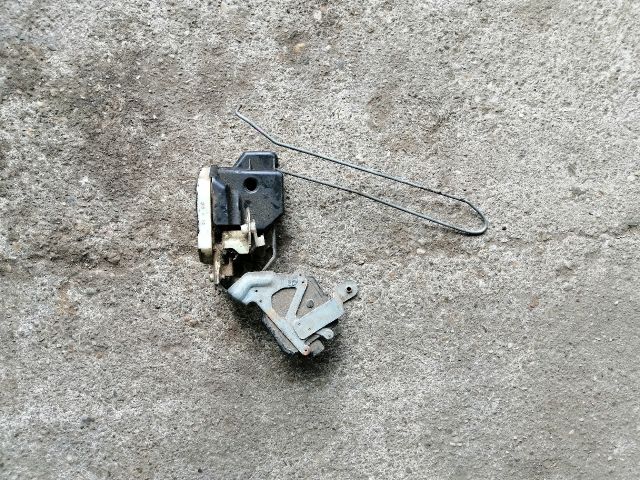 bontott MITSUBISHI OUTLANDER Jobb hátsó Ajtózár