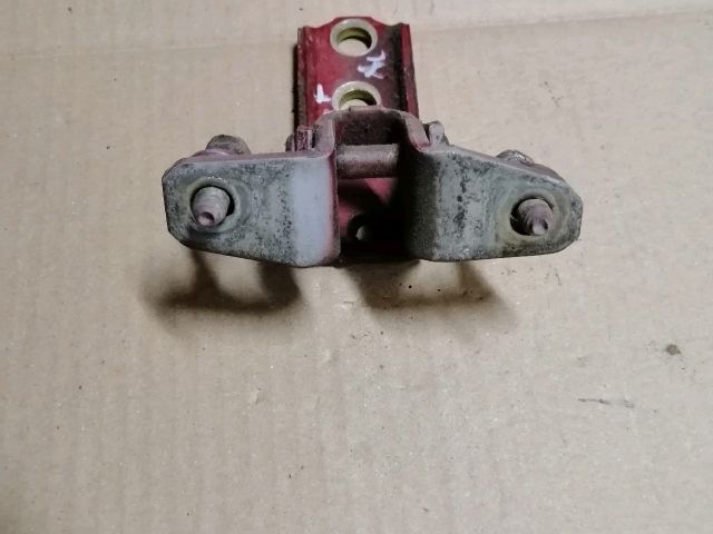 bontott MITSUBISHI OUTLANDER Jobb hátsó Alsó Zsanér