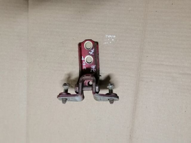 bontott MITSUBISHI OUTLANDER Jobb hátsó Alsó Zsanér