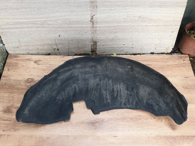 bontott MITSUBISHI OUTLANDER Jobb hátsó Dobbetét (Kerékjárati, Műanyag)