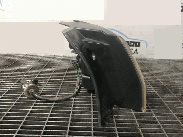 bontott MITSUBISHI OUTLANDER Jobb Hátsó Lámpa