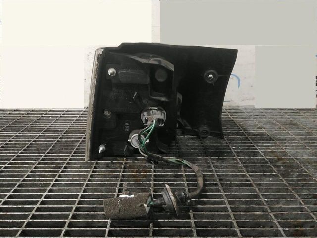 bontott MITSUBISHI OUTLANDER Jobb Hátsó Lámpa