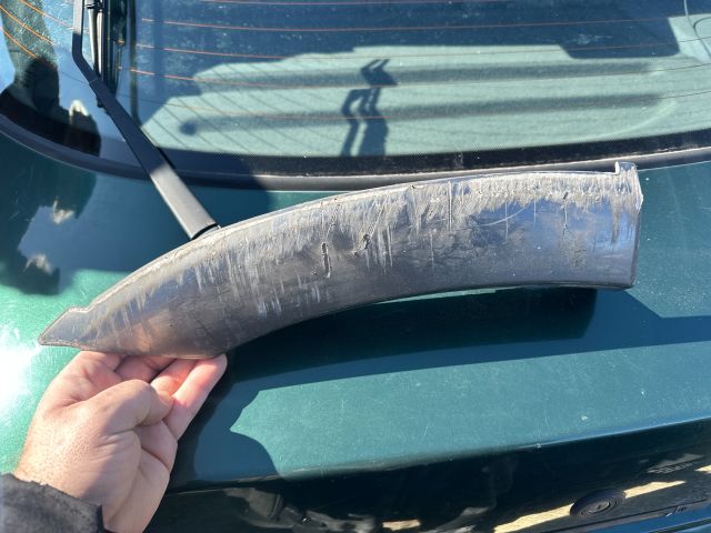 bontott MITSUBISHI OUTLANDER Jobb hátsó Sárvédő Szélesítő