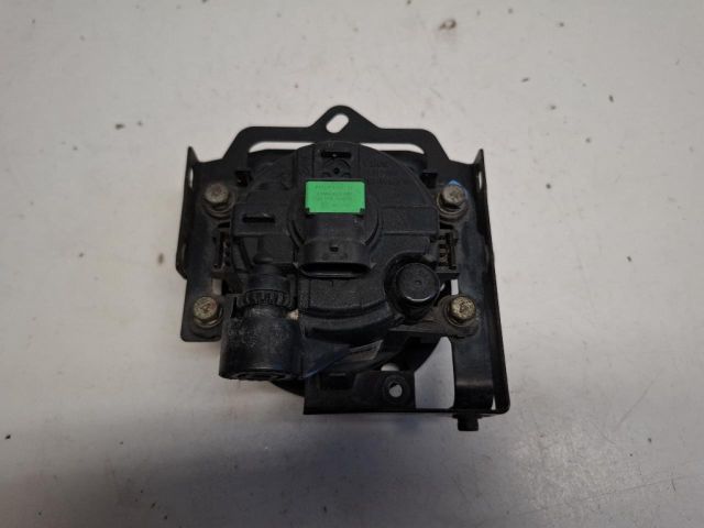 bontott MITSUBISHI OUTLANDER Jobb Ködfényszóró