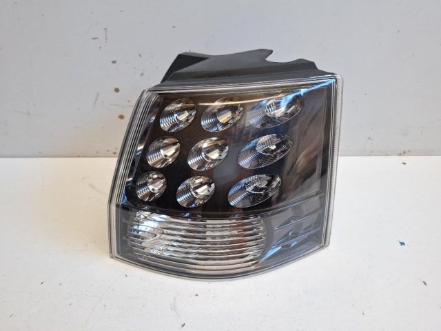 bontott MITSUBISHI OUTLANDER Jobb Külső Hátsó Lámpa