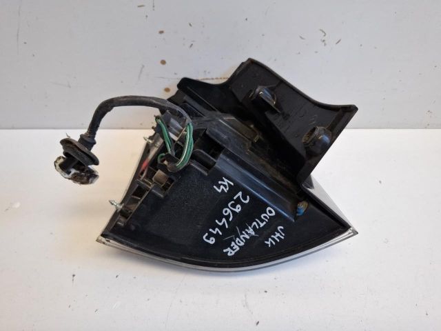 bontott MITSUBISHI OUTLANDER Jobb Külső Hátsó Lámpa