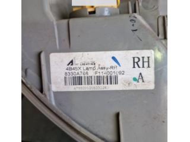 bontott MITSUBISHI OUTLANDER Jobb Külső Hátsó Lámpa