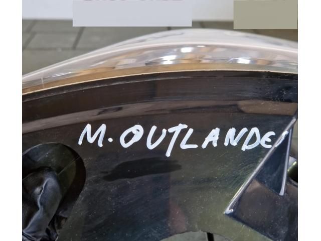 bontott MITSUBISHI OUTLANDER Jobb Külső Hátsó Lámpa