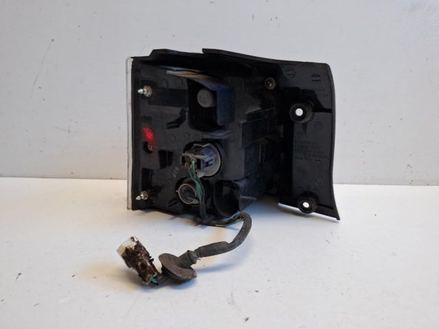 bontott MITSUBISHI OUTLANDER Jobb Külső Hátsó Lámpa