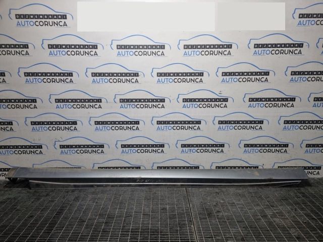 bontott MITSUBISHI OUTLANDER Jobb Küszöb