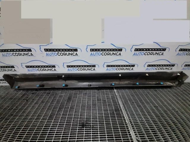 bontott MITSUBISHI OUTLANDER Jobb Küszöb