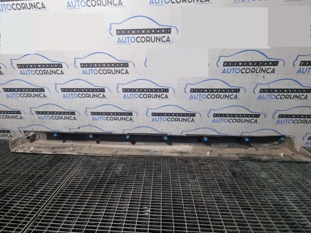 bontott MITSUBISHI OUTLANDER Jobb Küszöb