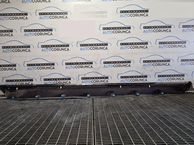 bontott MITSUBISHI OUTLANDER Jobb Küszöb