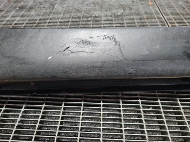 bontott MITSUBISHI OUTLANDER Jobb Küszöb