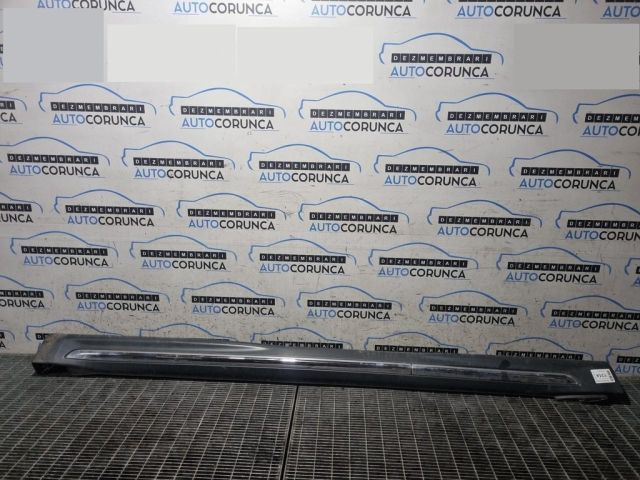 bontott MITSUBISHI OUTLANDER Jobb Küszöb