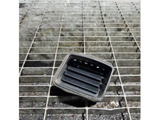 bontott MITSUBISHI OUTLANDER Jobb Szellőző