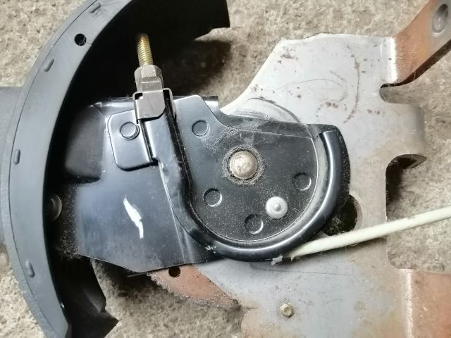 bontott MITSUBISHI OUTLANDER Kézifék Kar