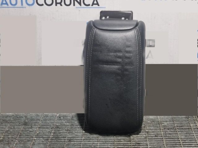 bontott MITSUBISHI OUTLANDER Könyöklő