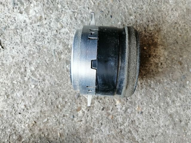 bontott MITSUBISHI OUTLANDER Középső Bal Szellőző