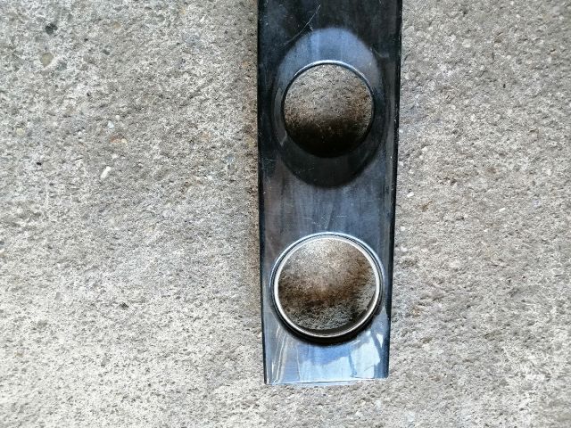 bontott MITSUBISHI OUTLANDER Középső Műszerfal Díszléc