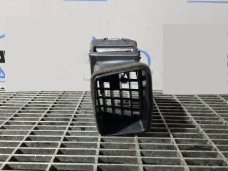 bontott MITSUBISHI OUTLANDER Középső Szellőző