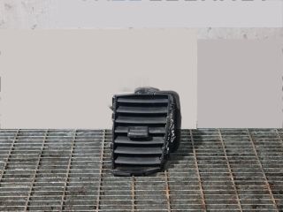 bontott MITSUBISHI OUTLANDER Középső Szellőző