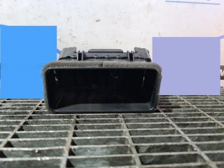 bontott MITSUBISHI OUTLANDER Középső Szellőző