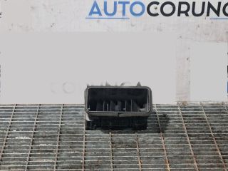 bontott MITSUBISHI OUTLANDER Középső Szellőző