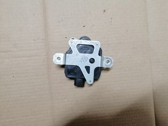 bontott MITSUBISHI OUTLANDER Központizár Motor Csomagtérajtó