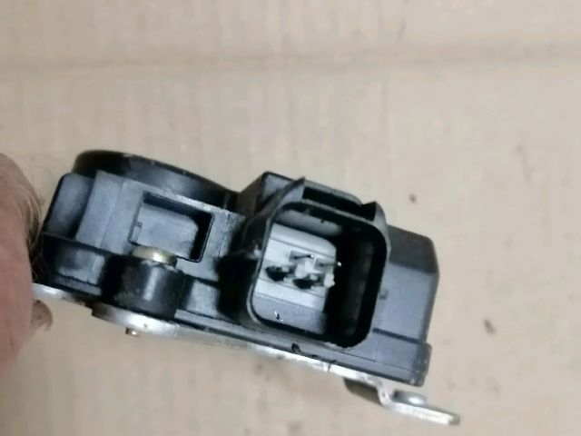 bontott MITSUBISHI OUTLANDER Központizár Motor Csomagtérajtó