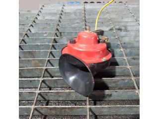 bontott MITSUBISHI OUTLANDER Kürt