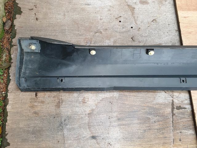 bontott MITSUBISHI OUTLANDER Küszöb Burkolat