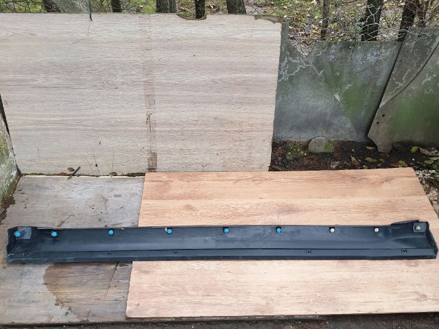 bontott MITSUBISHI OUTLANDER Küszöb Burkolat